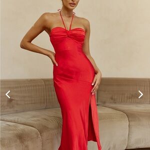 Selfie Leslie Vibrant Red Midi Dress